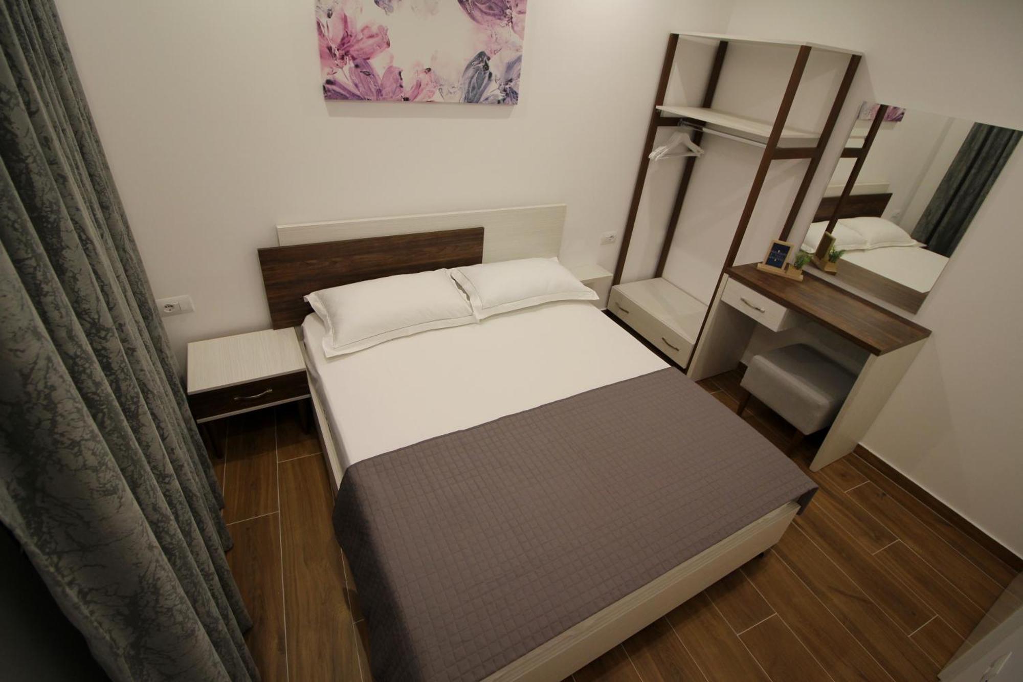 Eden Suites&apartments * Sarandë