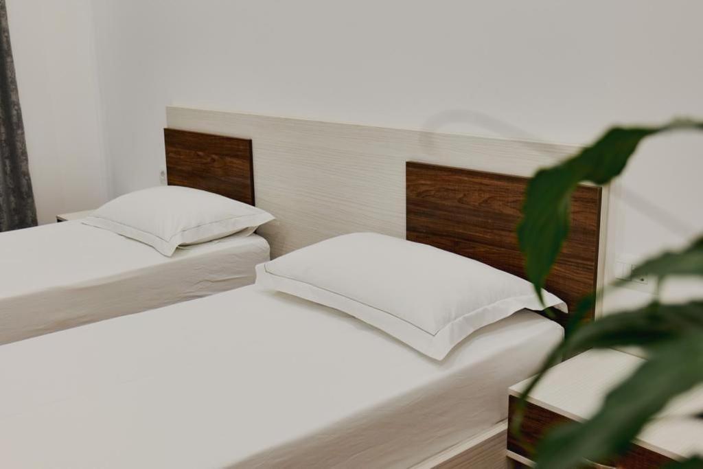 Eden Suites&apartments *