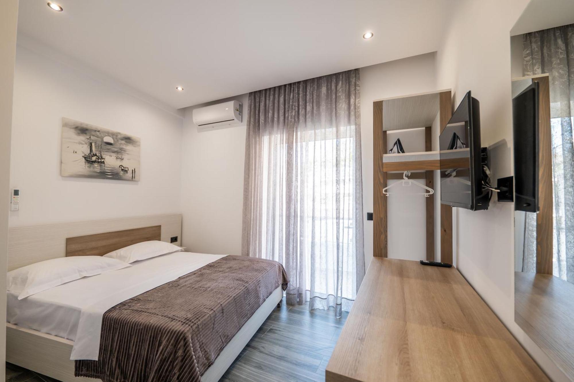 Eden Suites&apartments *