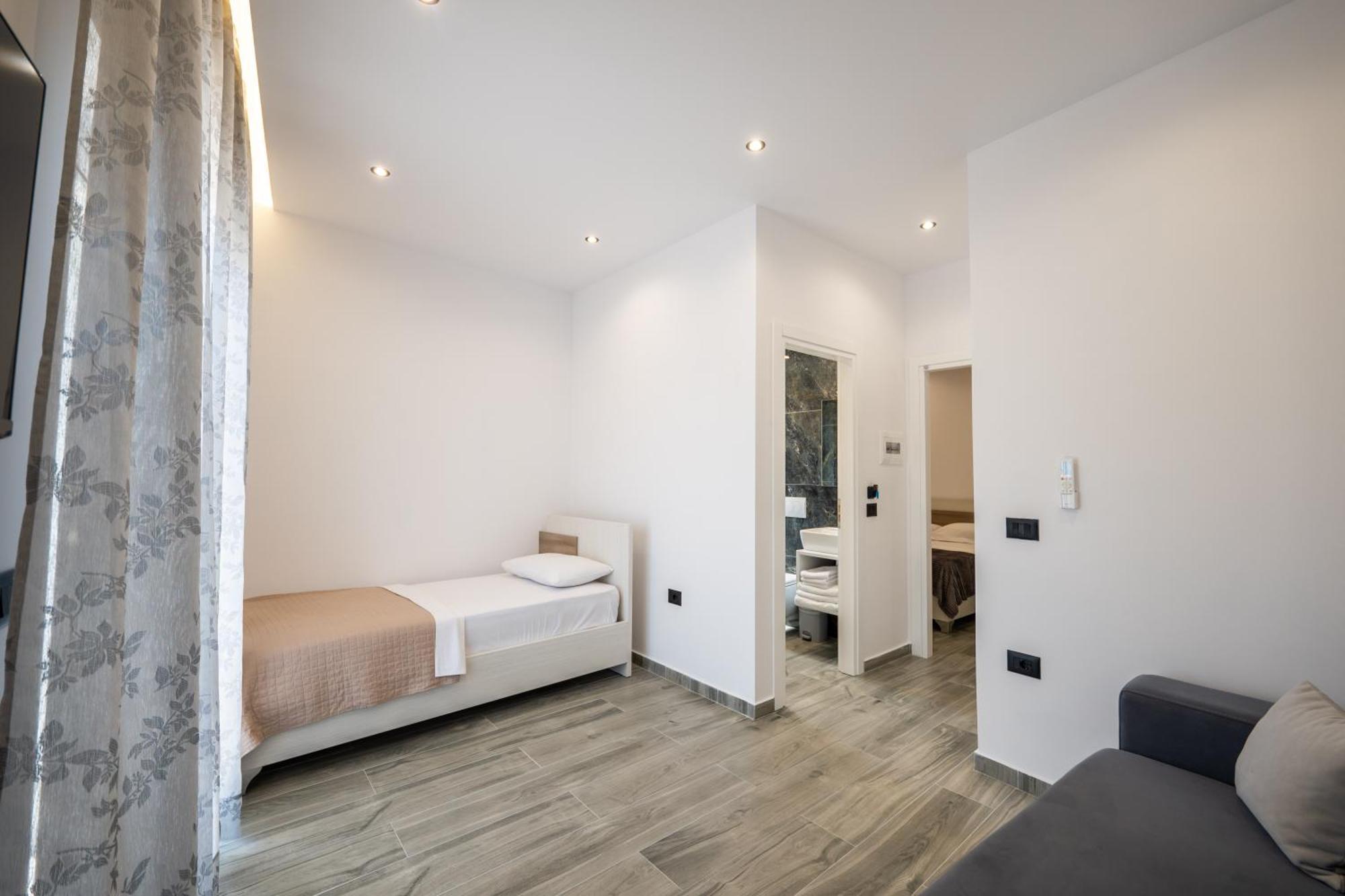 Eden Suites&apartments *